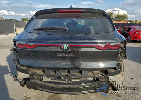 2024 Alfa Romeo Tonale Veloce z USA, uszkodzony, nr VIN ZASPATDW3R3058745